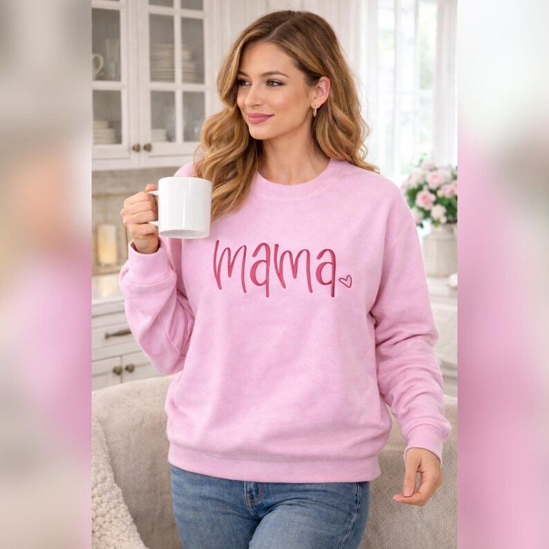 custom-mama-heart-embroidered-sweatshirt-mothers-day-gifts