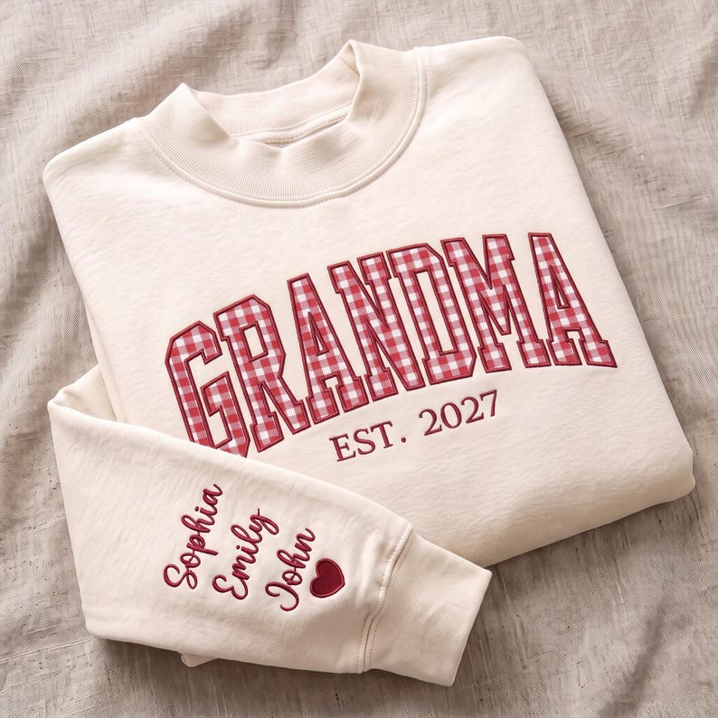 personalized-grandma-mock-neck-sweatshirt-custom-gingham-applique-with-grandkids-names-nana-gammy-mama-gift