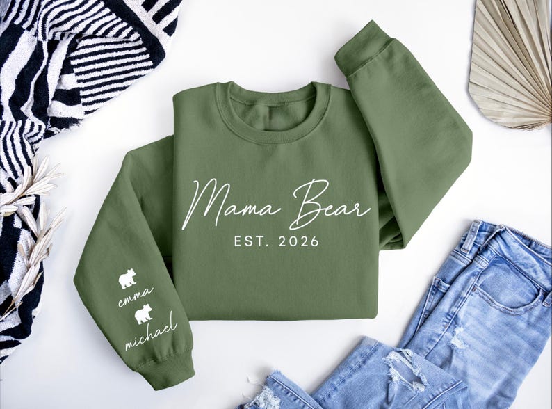 custom-mama-bear-heat-transfer-print-sweatshirt-with-kids-name-on-sleeve-mothers-day-gift