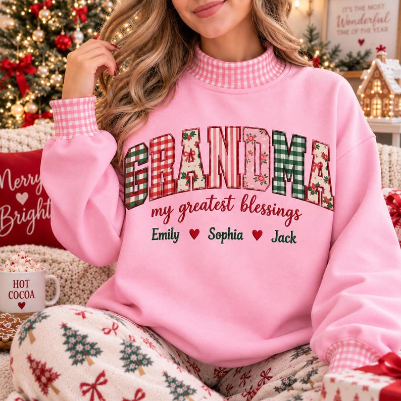 custom-embroidered-christmas-sweatshirt-personalized-mama-grandma-plaid-lettering-pullover