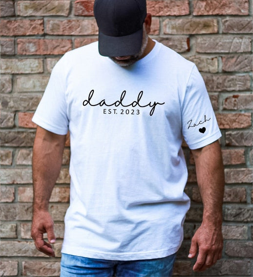 custom-dad-shirt-with-kids-name-on-sleeve-personalized-daddy-est-t-shirt-fathers-day-gift