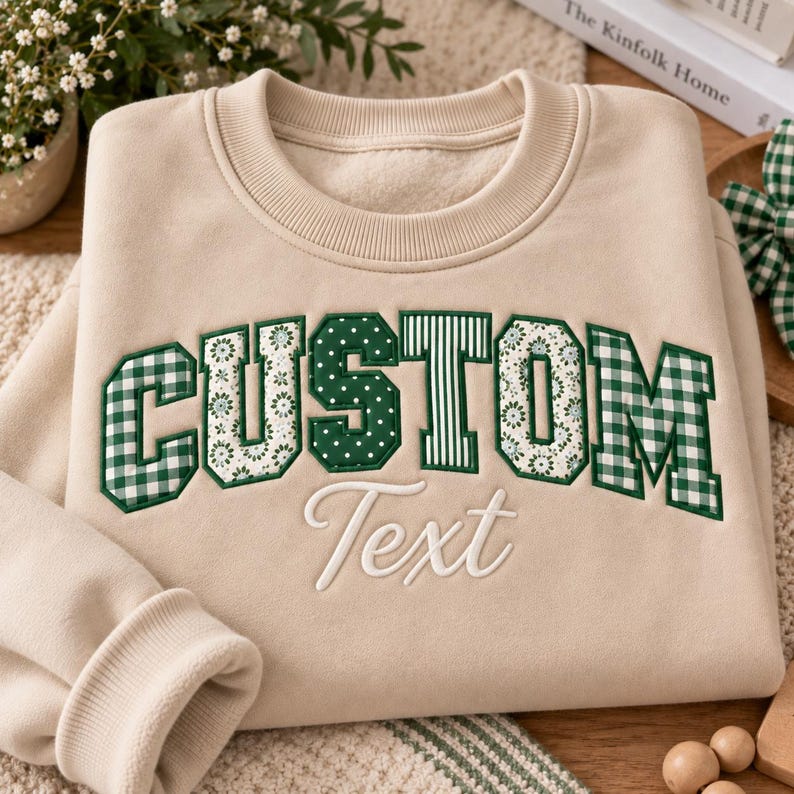 personalized-embroidered-christmas-applique-sweatshirt-merry-christmas-family-gift