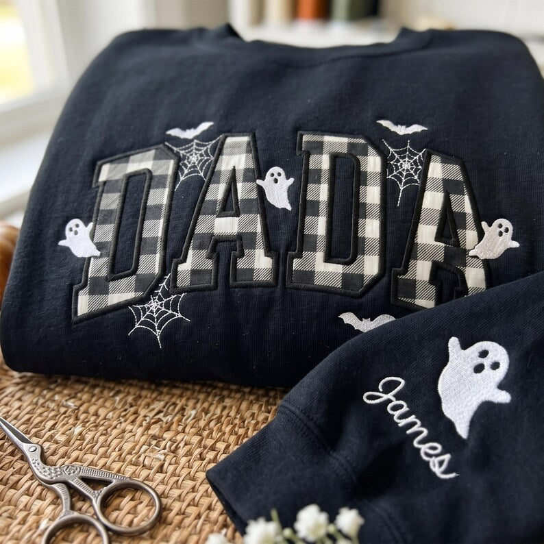 personalized-halloween-sweatshirt-mama-dada-buffalo-plaid-ghost-sweatshirt