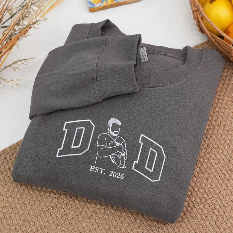 custom-outline-photo-portrait-embroidered-dad-sweatshirt-fathers-day-gift