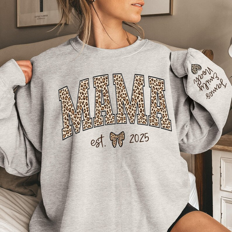 custom-leopard-mama-heat-transfer-print-sweatshirt-with-kid-name-on-sleeve-mothers-day-gift