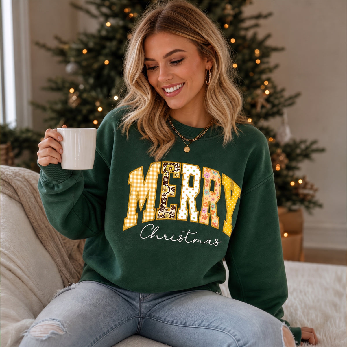 custom-merry-christmas-applique-embroidered-sweatshirt-festive-holiday-crewneck-with-patchwork-letter-design