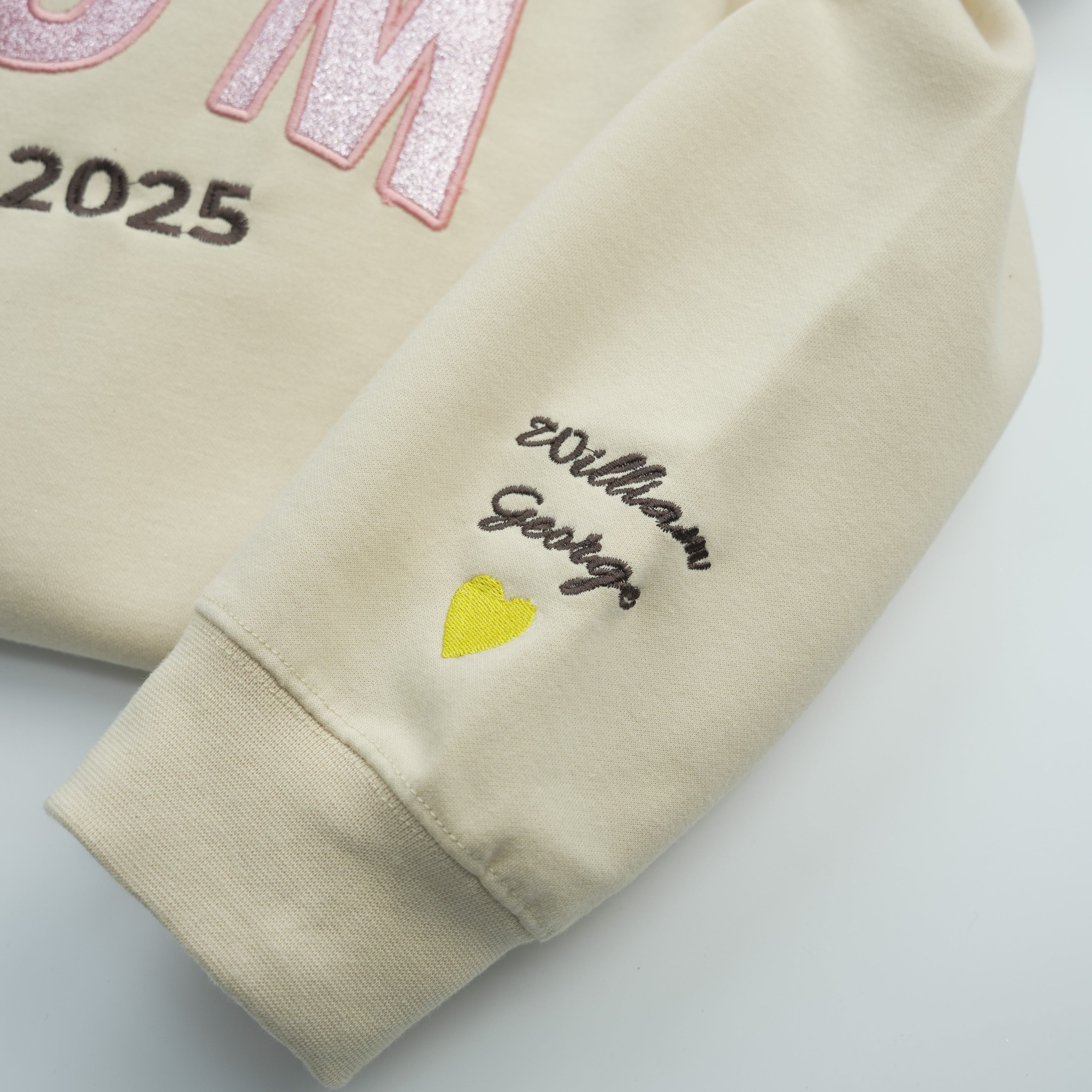 custom-embroidered-applique-glitter-mum-sweatshirt-gift-for-mama