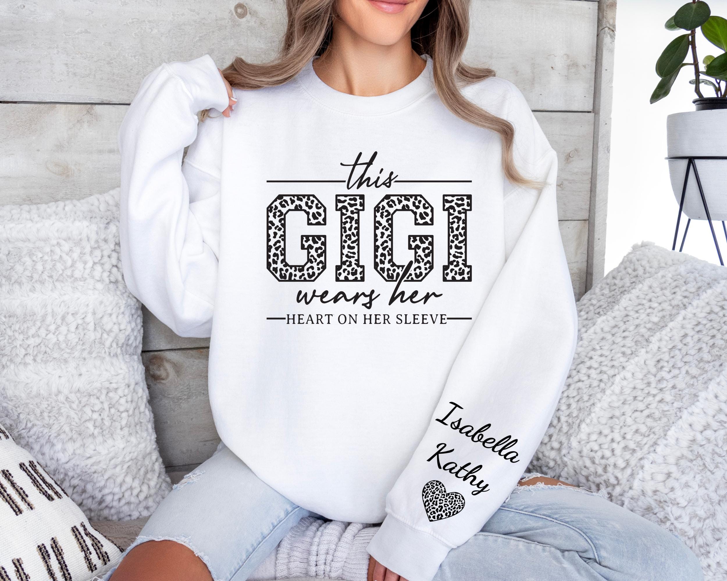 this-gigi-wears-her-heart-on-her-sleeve-custom-sweatshirt-with-kids-name