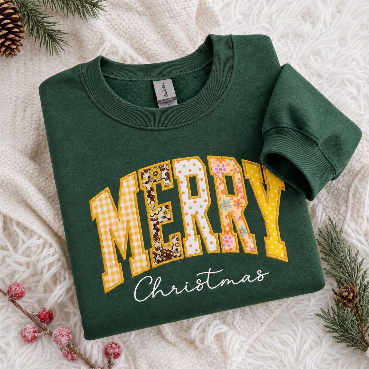 custom-merry-christmas-applique-embroidered-sweatshirt-festive-holiday-crewneck-with-patchwork-letter-design
