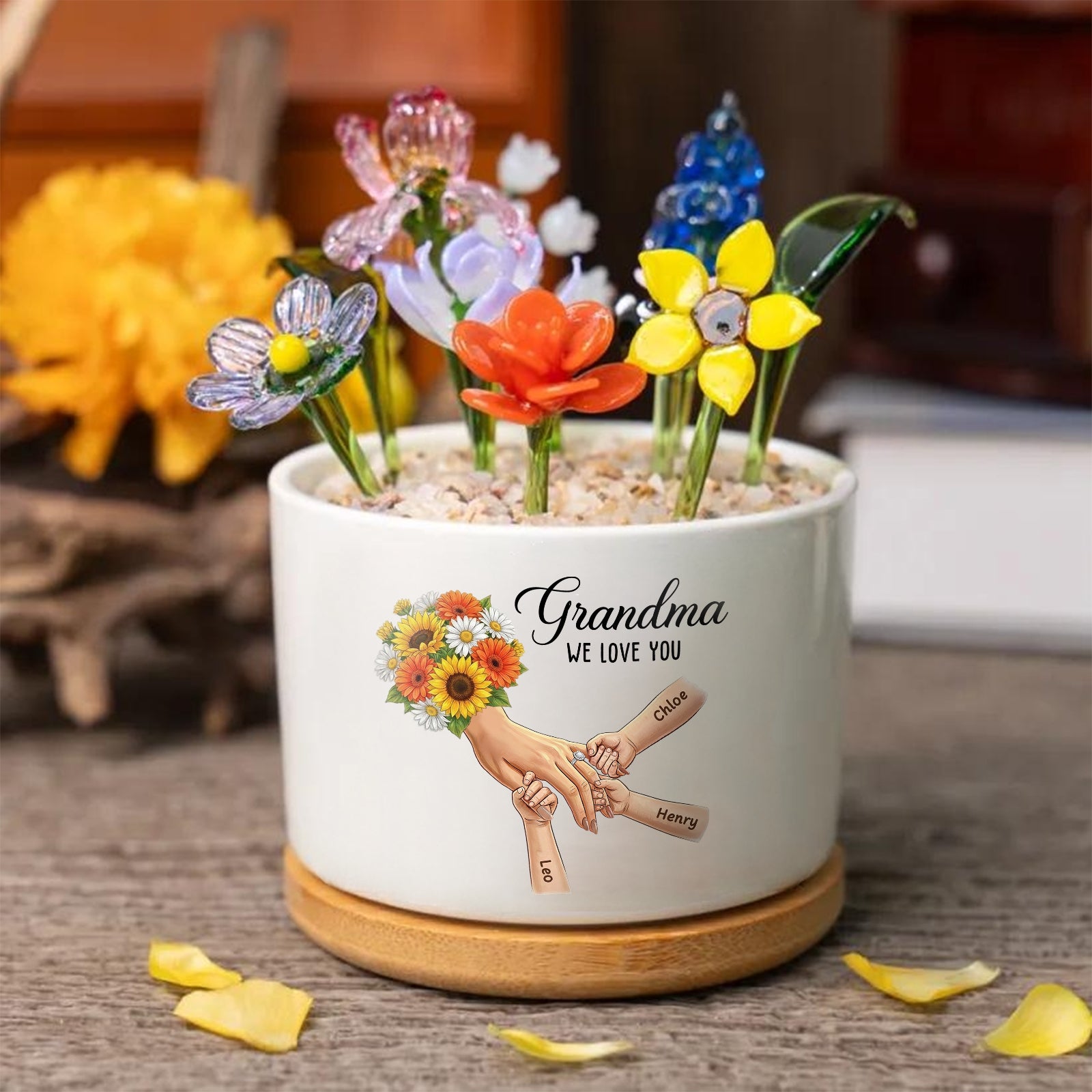 personalized-sunflower-plant-pot-personalized-mom-holding-hands-best-mothers-day-gift-timeless-gift-for-every-home