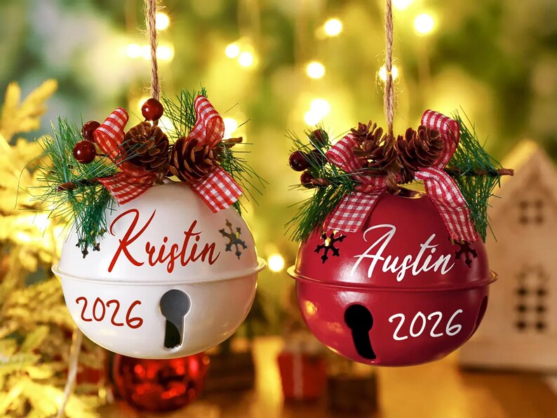 personalized-christmas-bell-ornaments-2026-custom-name-jingle-bell-with-pine-cone-bow-family-holiday-tree-decoration-gift