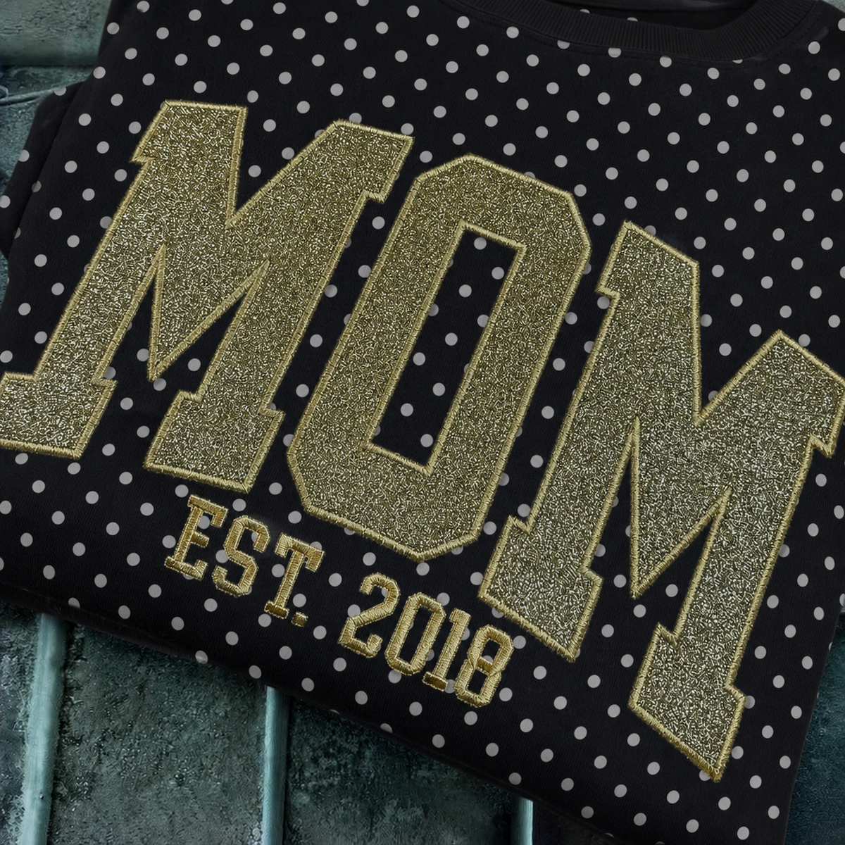 custom-polka-dot-mom-sweatshirt-personalized-glitter-embroidered-mama-top-with-kids-names-gift-for-mother
