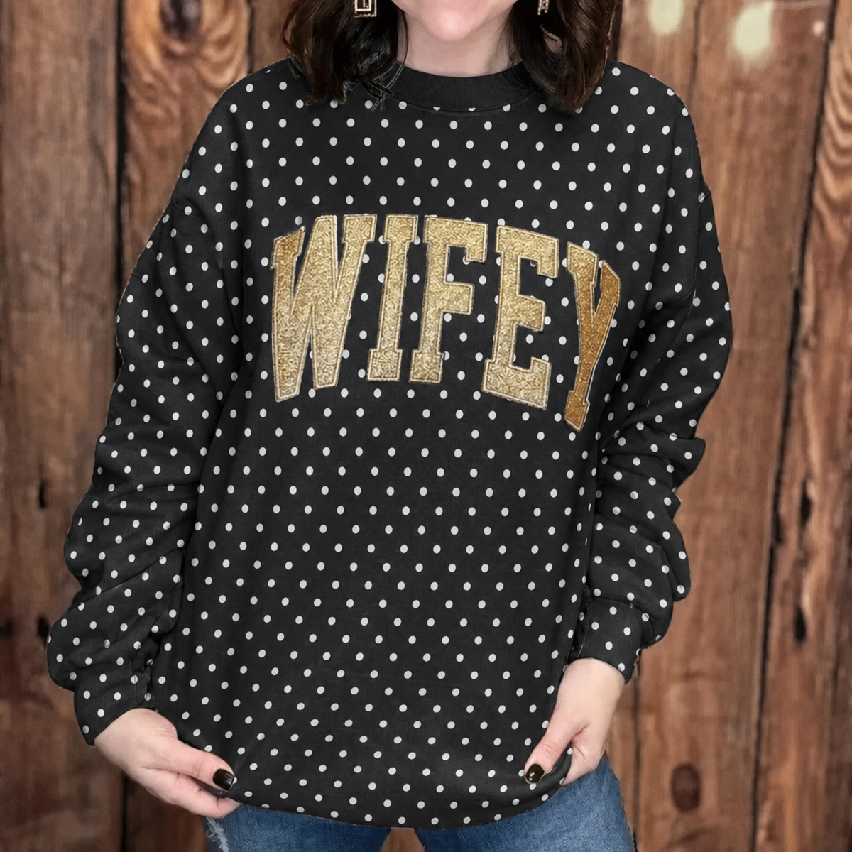 custom-polka-dot-mom-sweatshirt-personalized-glitter-embroidered-mama-top-with-kids-names-gift-for-mother