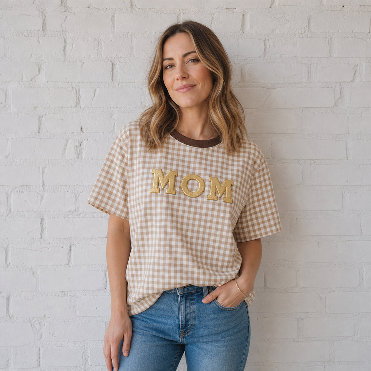 custom-gingham-mama-sweatshirt-with-kids-names-personalized-cozy-gift-for-mom