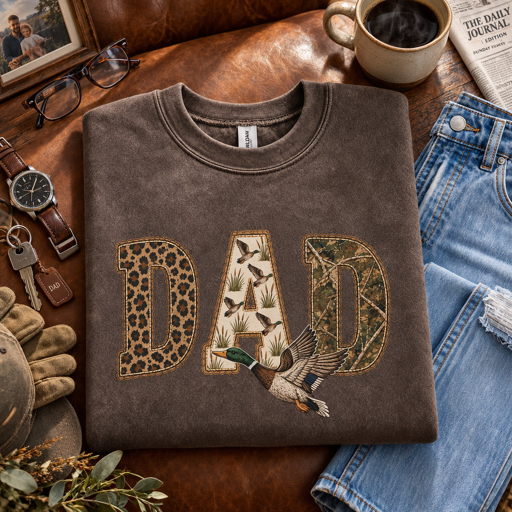 custom-duck-hunting-dad-vintage-wash-sweatshirt-camo-leopard-graphic-pullover