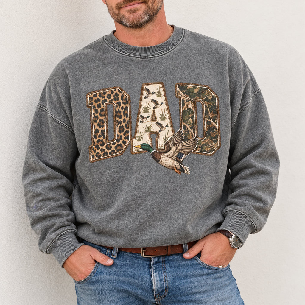 custom-duck-hunting-dad-vintage-wash-sweatshirt-camo-leopard-graphic-pullover
