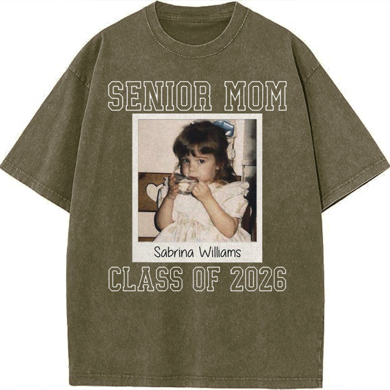 custom-senior-mom-2026-vintage-throwback-photo-washed-sweatshirt-for-mom