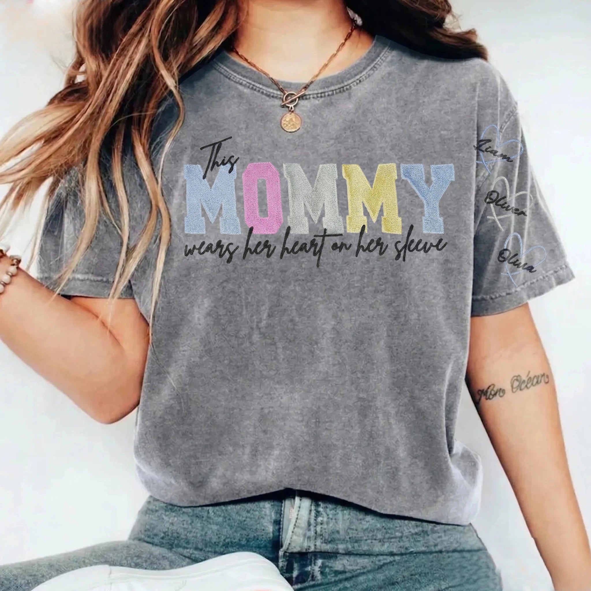 custom-embroidered-heart-on-sleeve-personalized-mommy-grandma-washed-sweatshirt-mothers-day-gift-for-mom-grandma