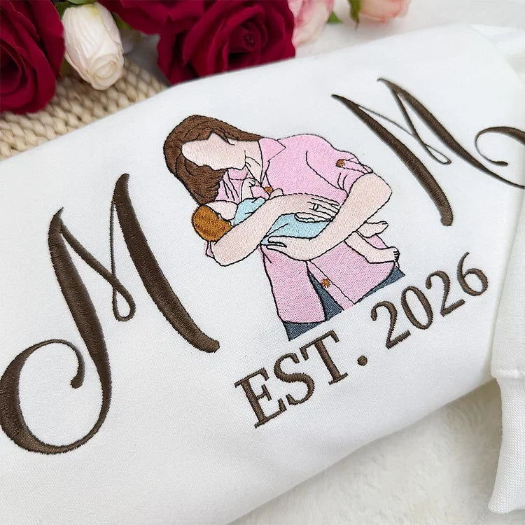 custom-embroidered-mom-sweatshirt-with-mom-kids-portrait-mothers-day-gifts-for-mom