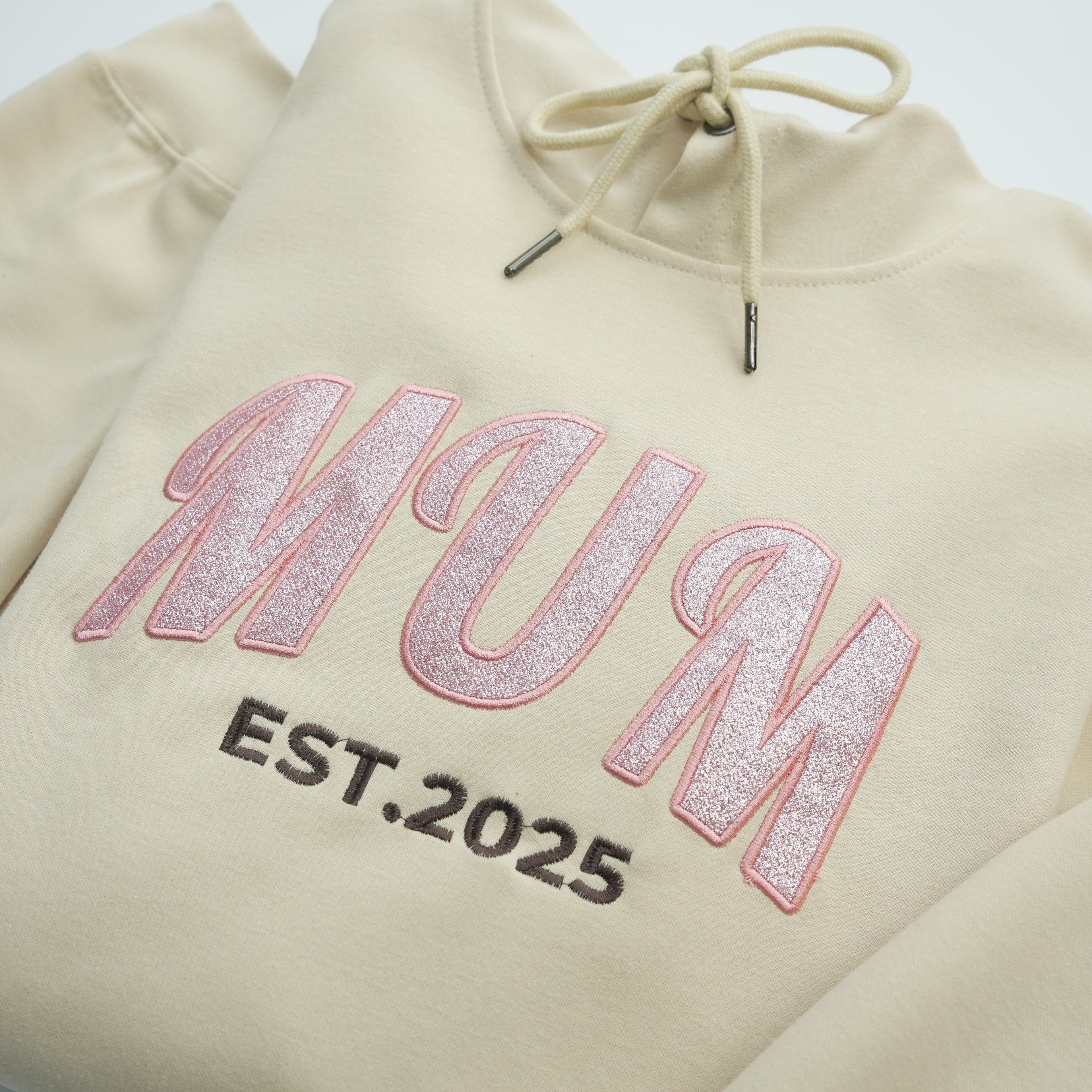 custom-embroidered-applique-glitter-mum-sweatshirt-gift-for-mama