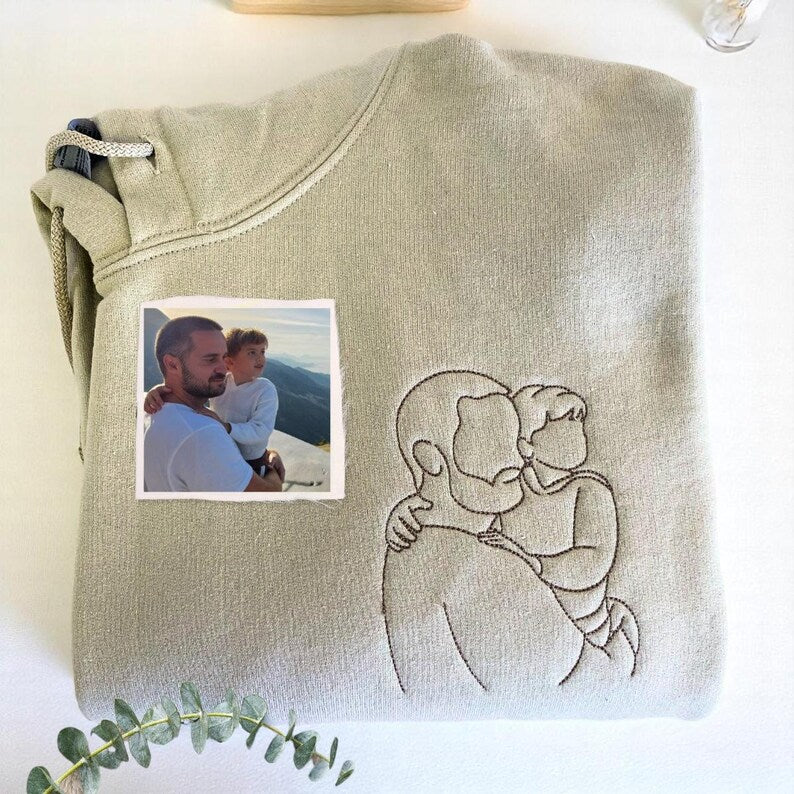 custom-embroidered-family-outline-portrait-sweatshirt-fathers-day-gift