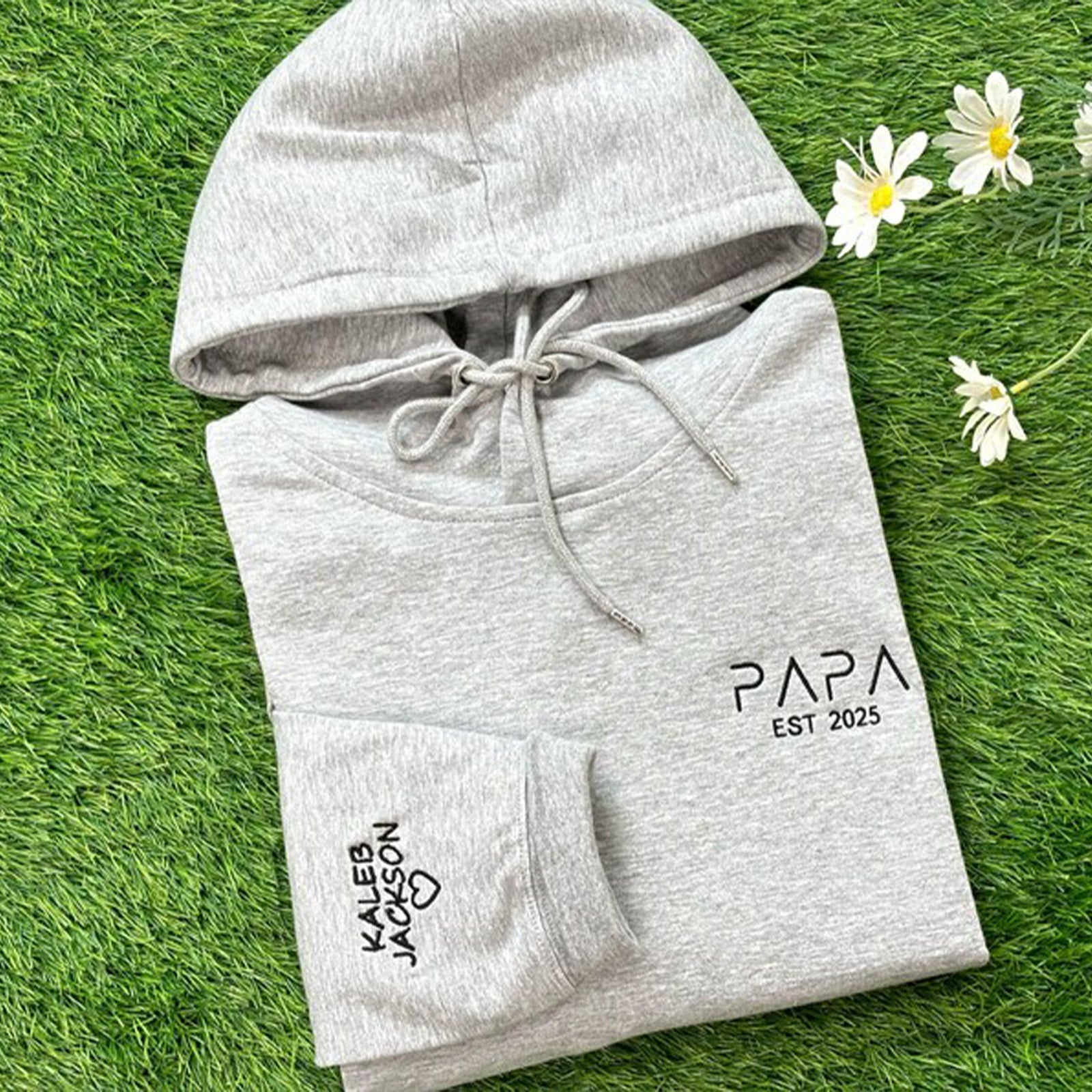 personalized-papa-embroidered-sweatshirt-new-dad-gift-fathers-day-present