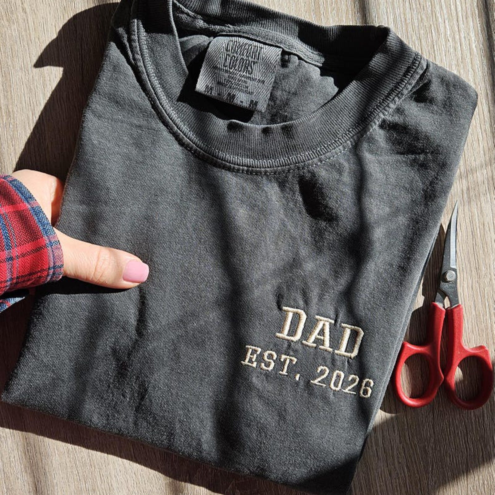 custom-embroidered-dad-est-2026-shirt-personalized-fathers-day-gift