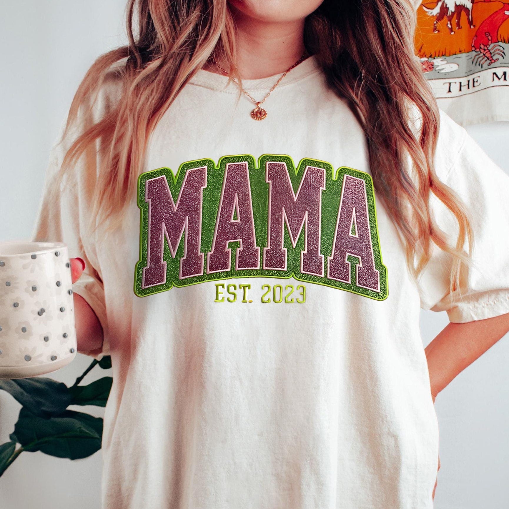 custom-personalized-two-color-glitter-embroidered-mom-t-shirt-with-kids-names-on-sleeve-gift-for-mom-grandma