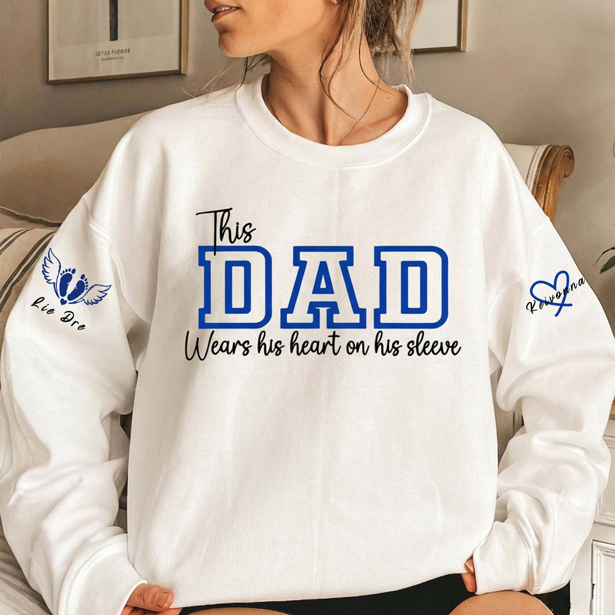 wear-your-heart-on-your-sleeve-personalized-print-mama-sweatshirt-with-kids-names-for-mom-mothers-day-gift