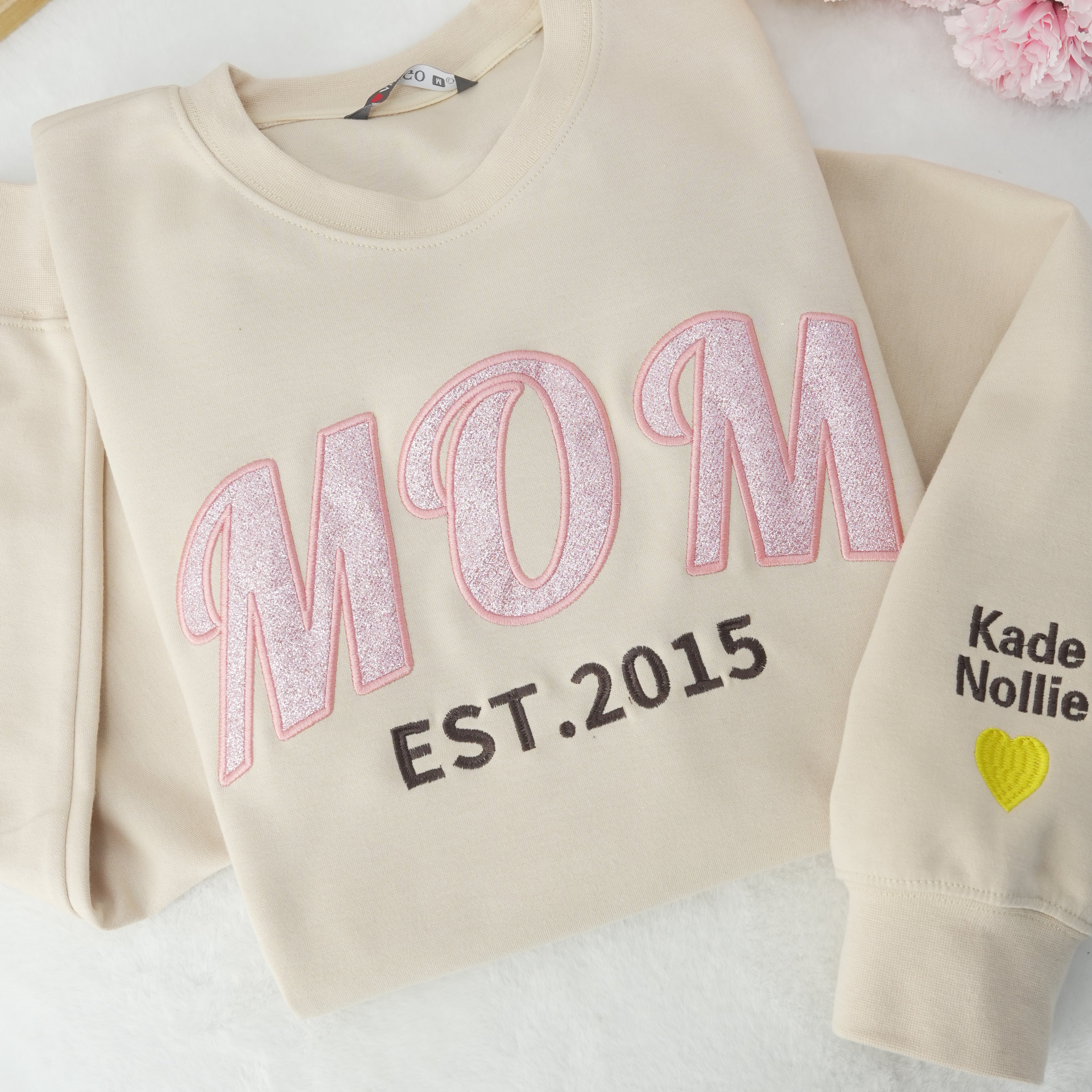 custom-embroidered-applique-glitter-mum-sweatshirt-gift-for-mama