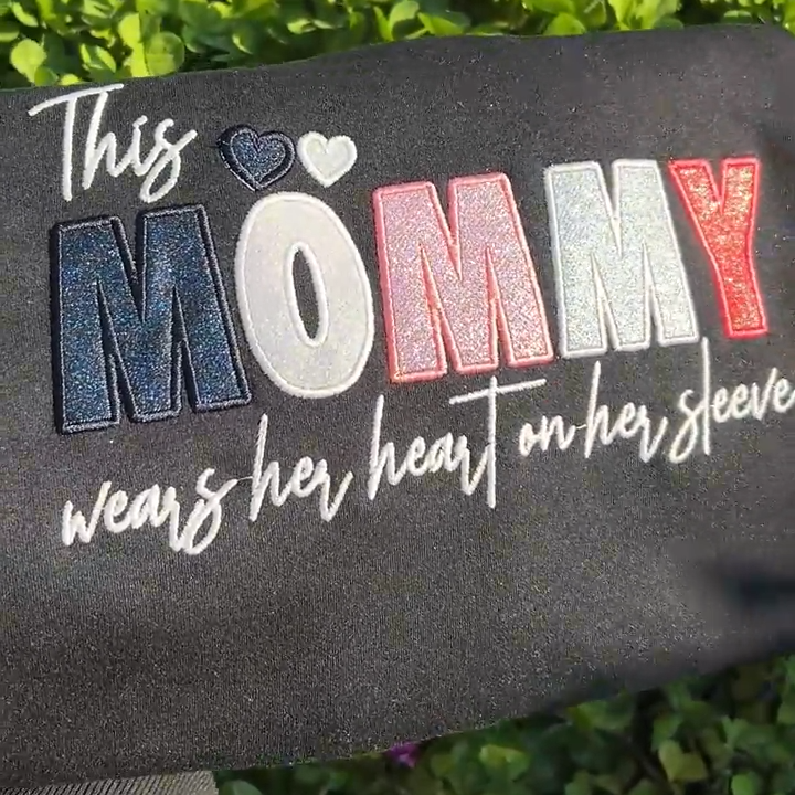 custom-mama-mom-wear-heart-on-her-sleeve-sequin-sweatshirt-with-kids-names-mothers-day-gifts