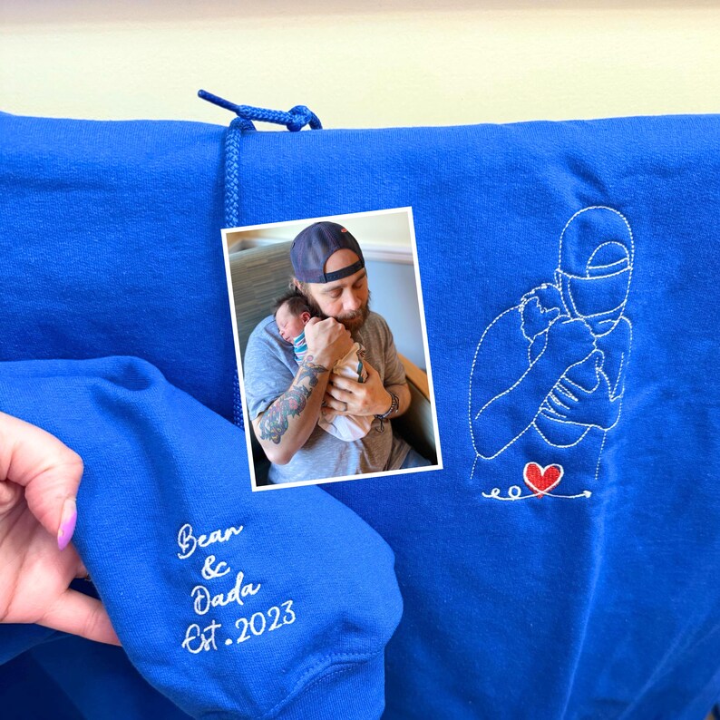 custom-embroidered-family-outline-portrait-sweatshirt-fathers-day-gift