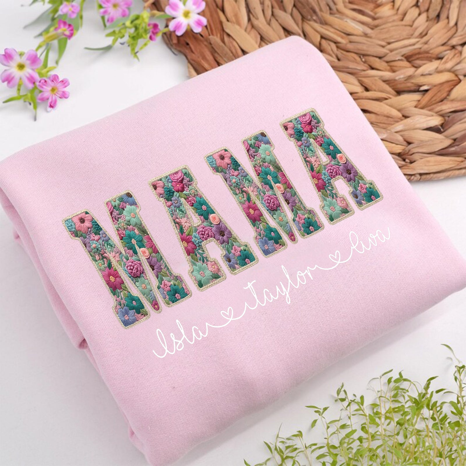 personalized-floral-mama-sweatshirt-custom-kids-names-gift-for-mom