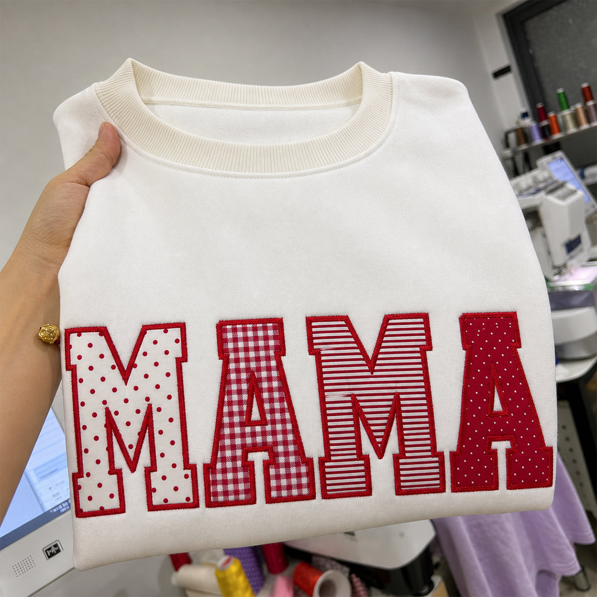 personalized-mimi-embroidered-applique-sweatshirt-with-est-year-custom-patchwork-letter-gift-for-grandmother