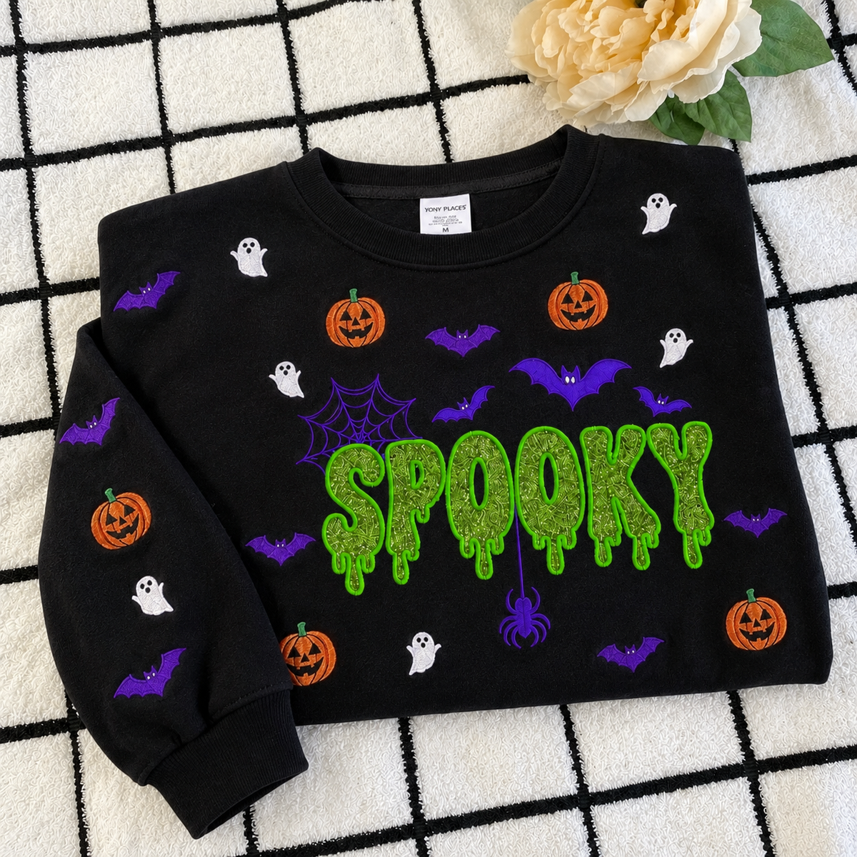 custom-mama-glitter-sweatshirt-personalized-halloween-pumpkin-ghost-spooky-pullover