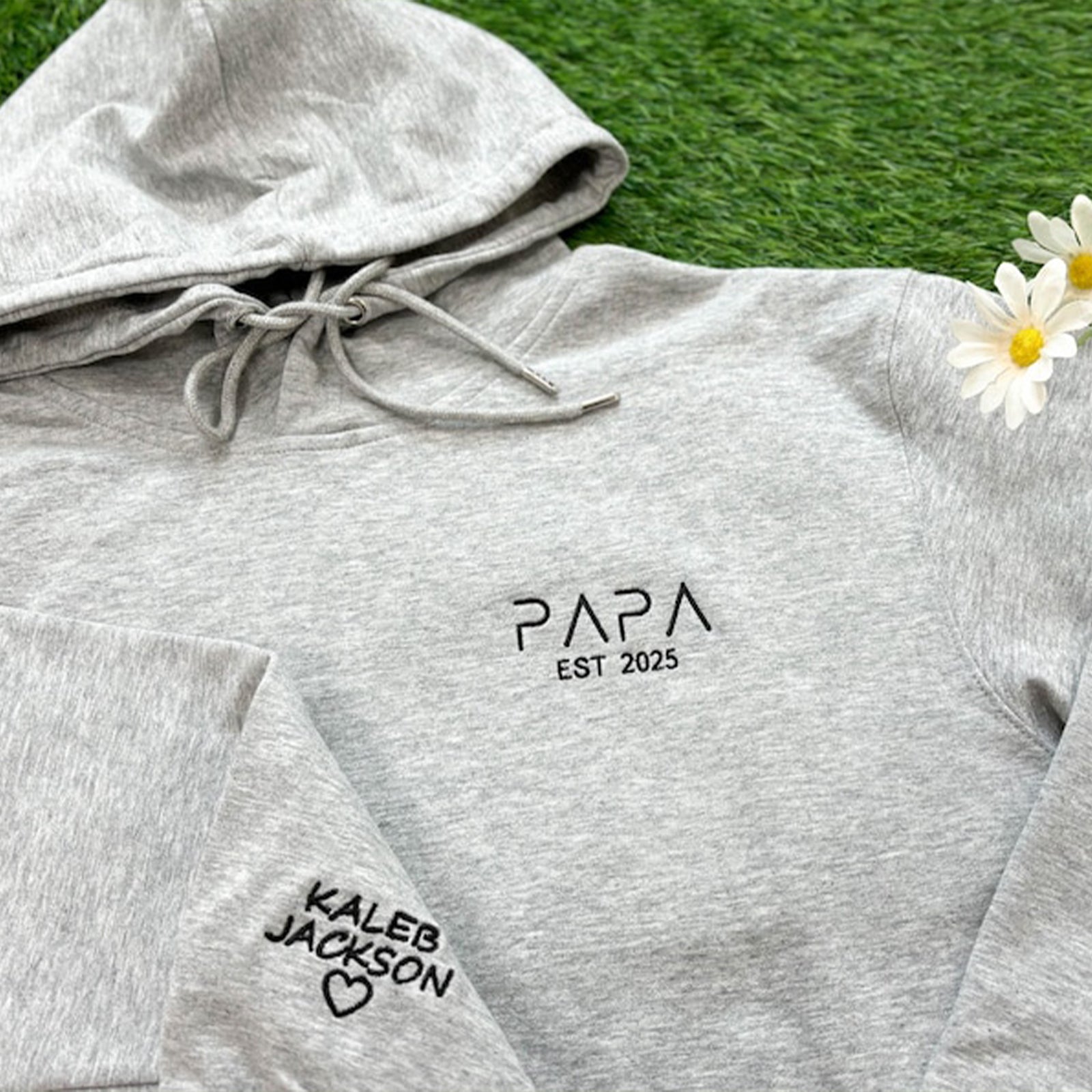 personalized-papa-embroidered-sweatshirt-new-dad-gift-fathers-day-present