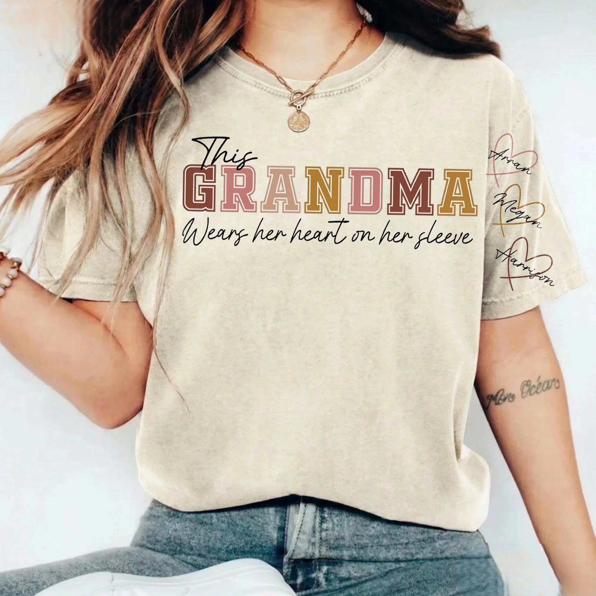 wear-your-heart-on-your-sleeve-personalized-mama-washed-sweatshirt-with-kids-names
