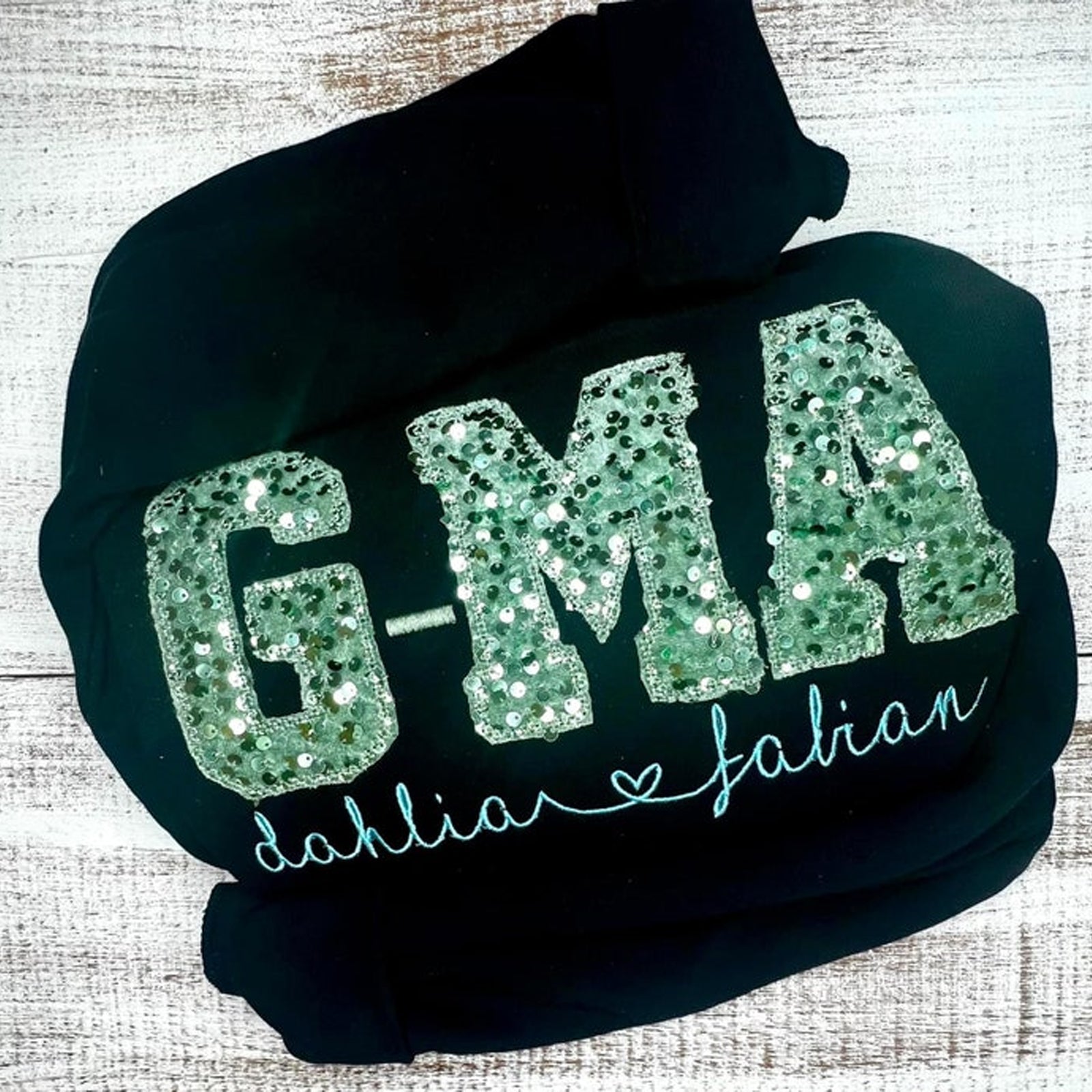 custom-sequin-gigi-embroidery-sweatshirt-gift-for-grandparents