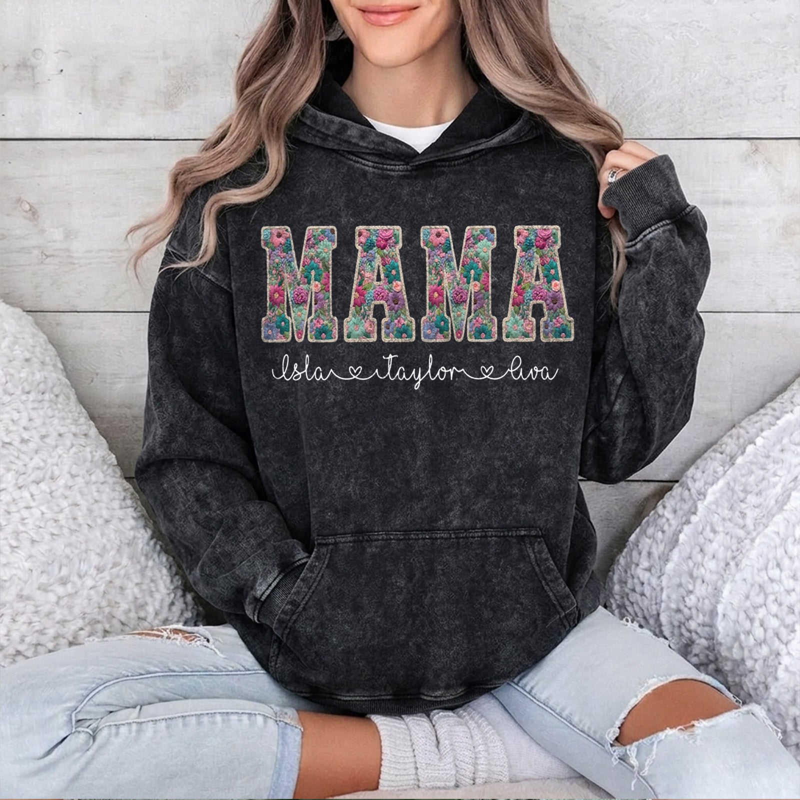 personalized-floral-mama-vintage-washed-sweatshirt-custom-kids-names-gift-for-mom