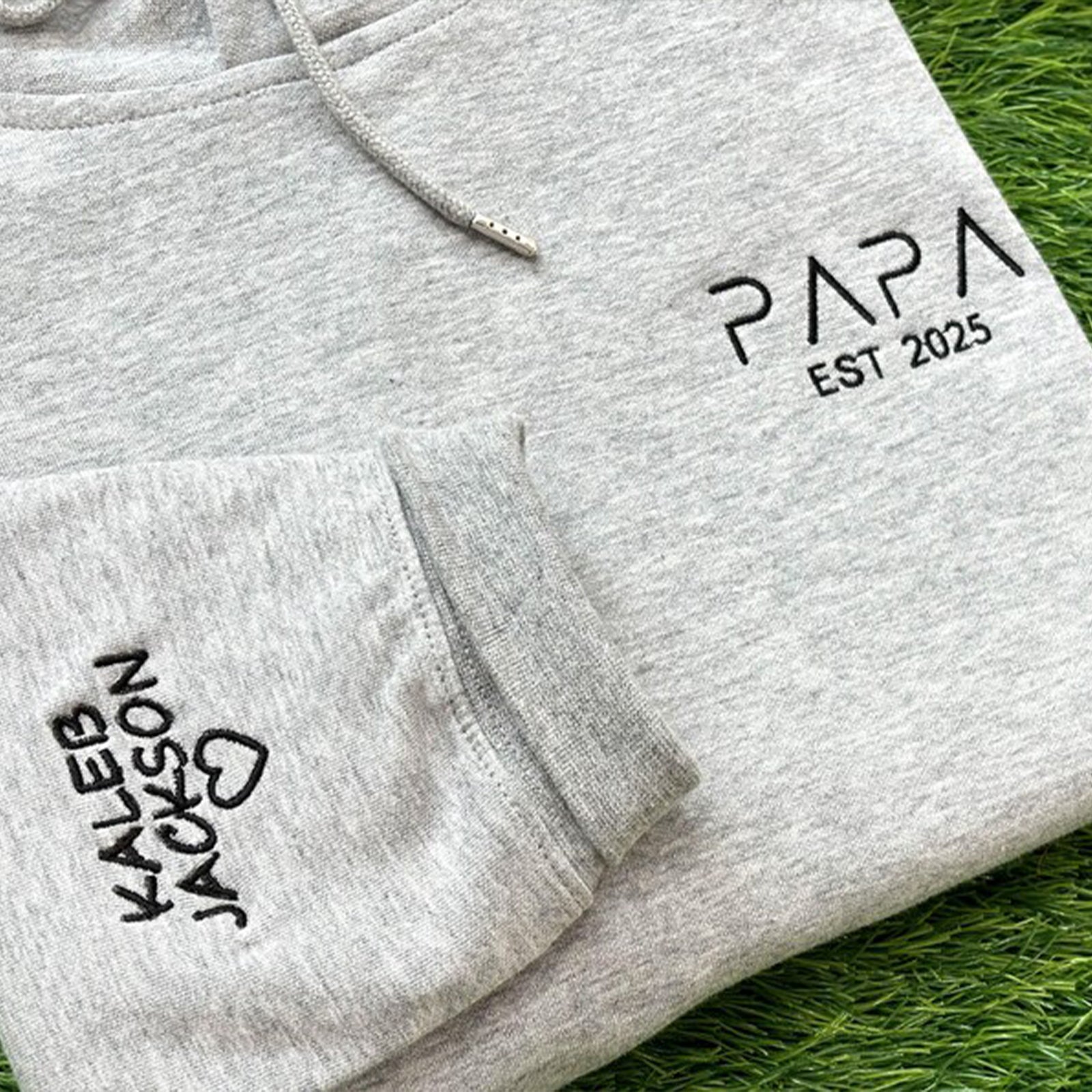 personalized-papa-embroidered-sweatshirt-new-dad-gift-fathers-day-present