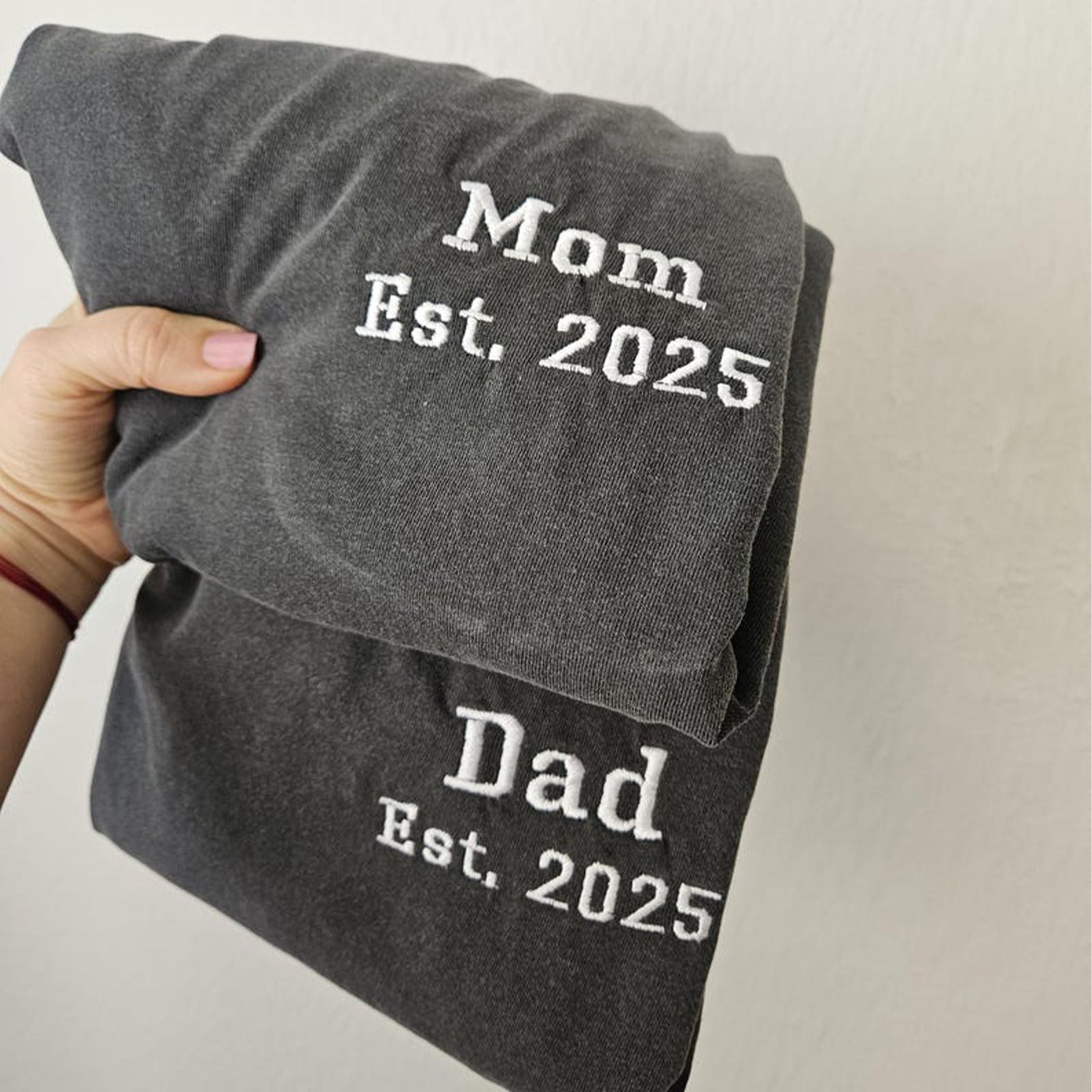 custom-embroidered-dad-est-2026-shirt-personalized-fathers-day-gift