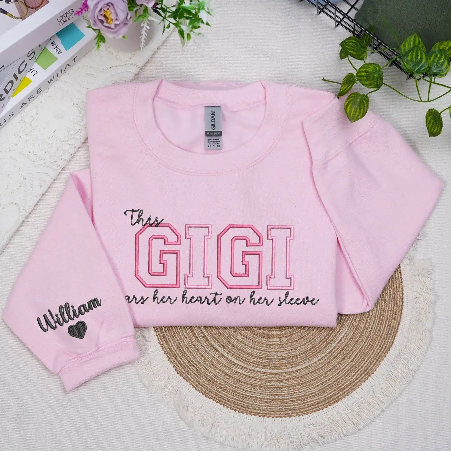 custom-embroidered-this-gigi-wears-her-heart-on-her-sleeve-sweatshirt-mothers-day-gifts