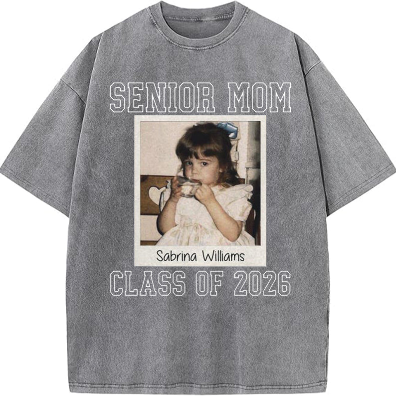 custom-senior-mom-2026-vintage-throwback-photo-washed-sweatshirt-for-mom