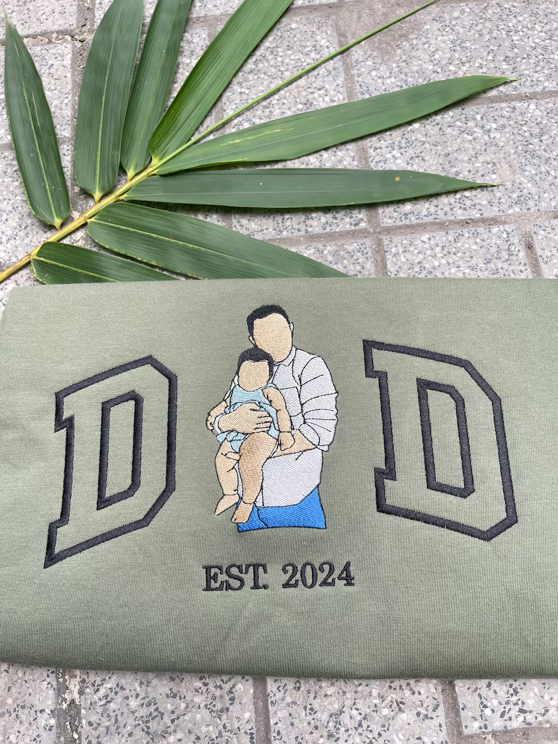 custom-portrait-from-photo-sweatshirt-embroidered-dad-papa-sweatshirt