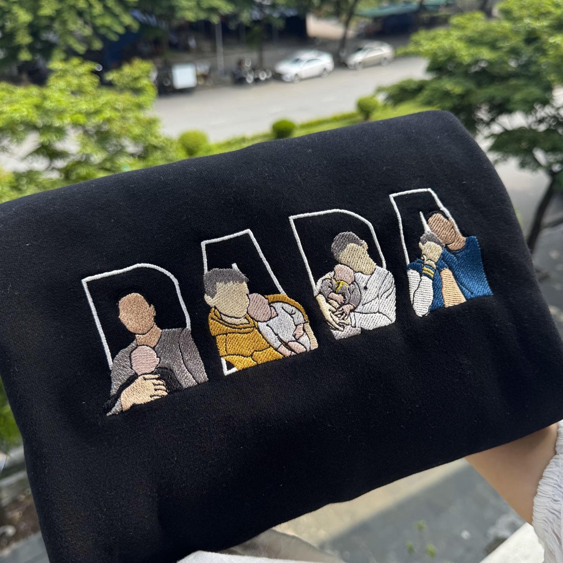 custom-photo-portrait-embroidery-sweatshirt-t-shirt-gift-for-dad-mom-family