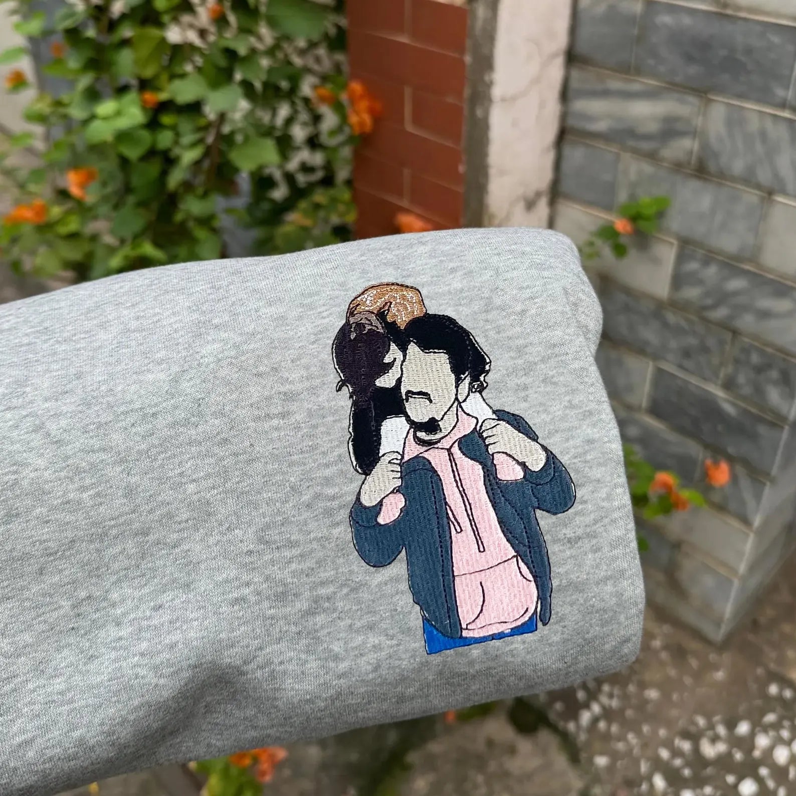 custom-embroidered-photo-portrait-sweatshirt-for-papa-papa-dad