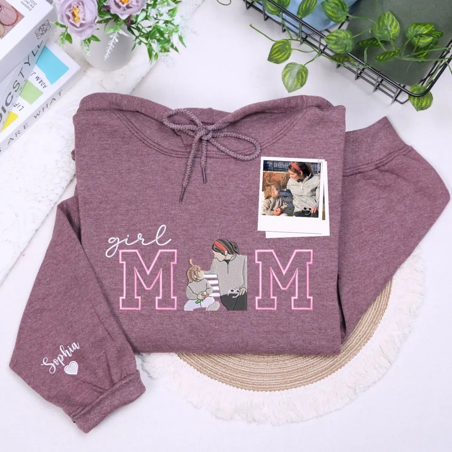 custom-girl-mom-with-embroidered-portrait-from-photo-and-kids-name-sweatshirt-mothers-day-gift