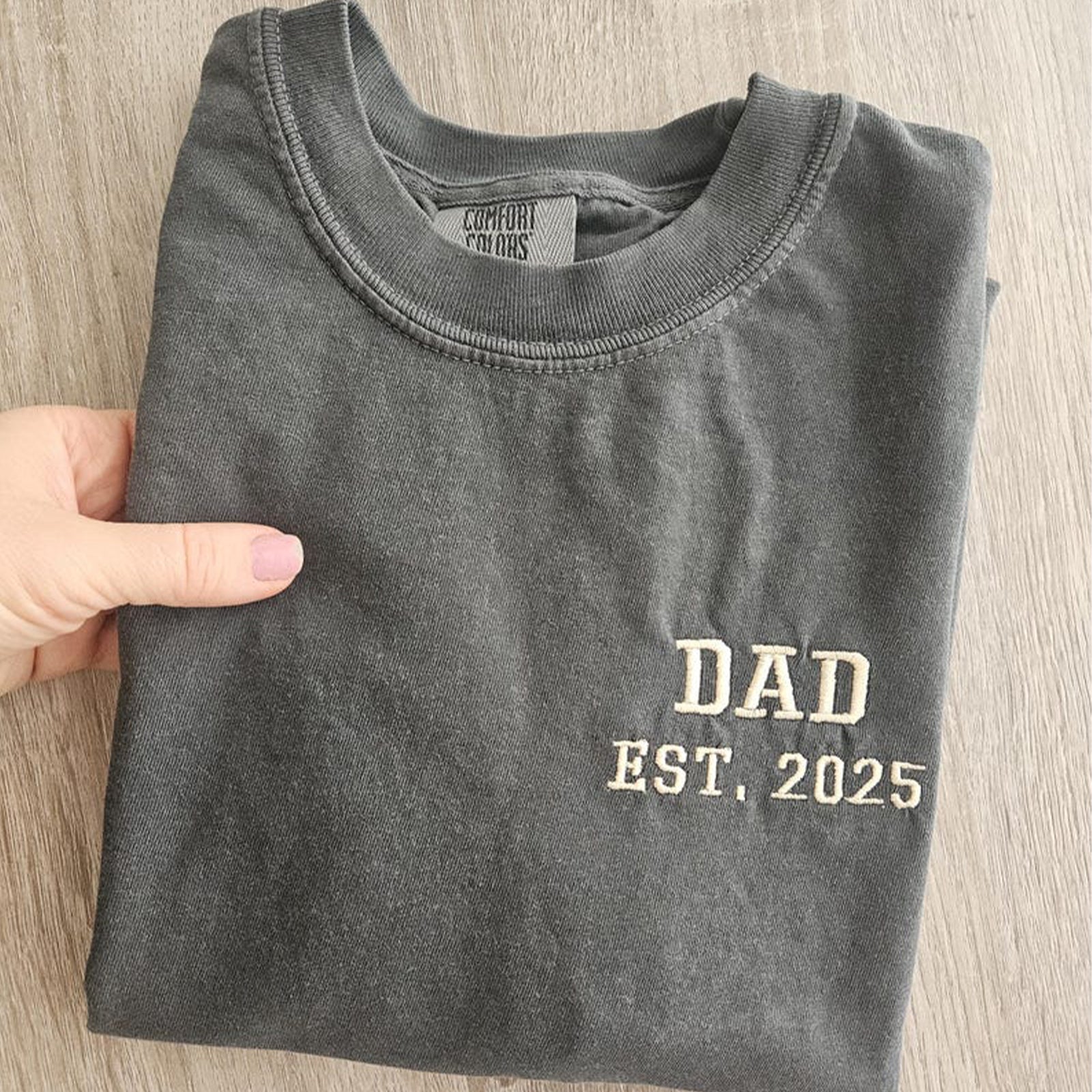 custom-embroidered-dad-est-2026-shirt-personalized-fathers-day-gift