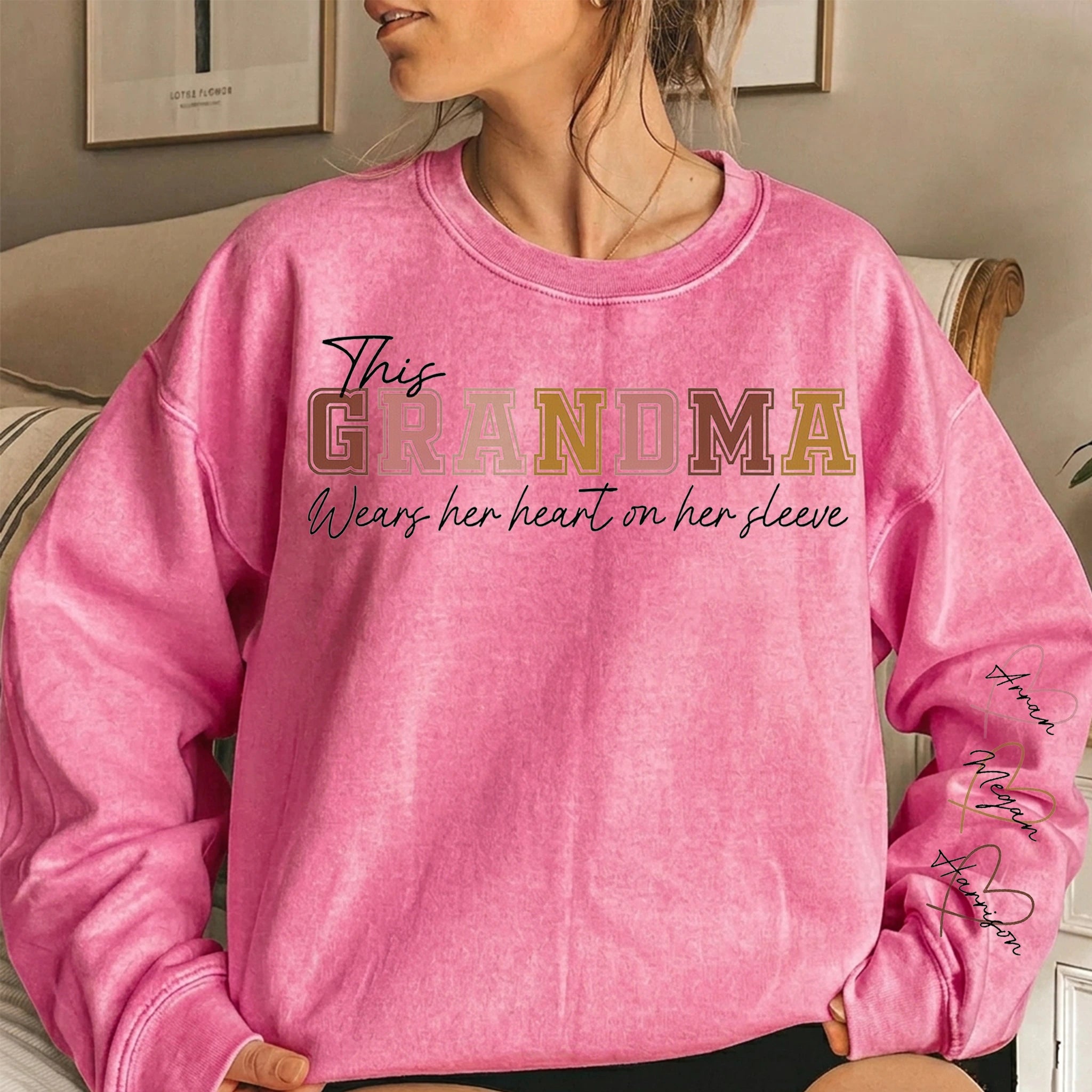 wear-your-heart-on-your-sleeve-personalized-mama-washed-sweatshirt-with-kids-names