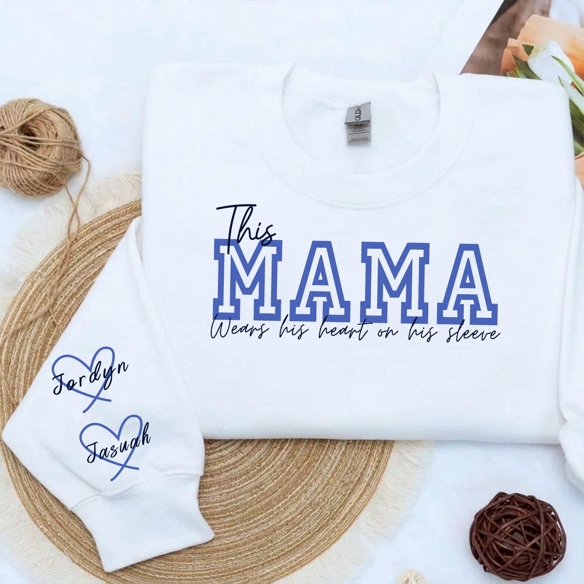 wear-your-heart-on-your-sleeve-personalized-print-mama-sweatshirt-with-kids-names-for-mom-mothers-day-gift